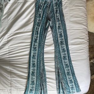 Patrons of Peace XS flared legging